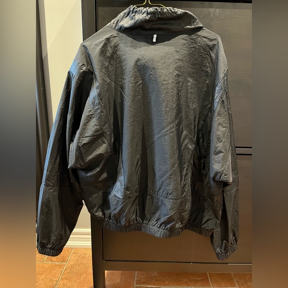 New Balance Crop windbreaker - Picture 2 of 2